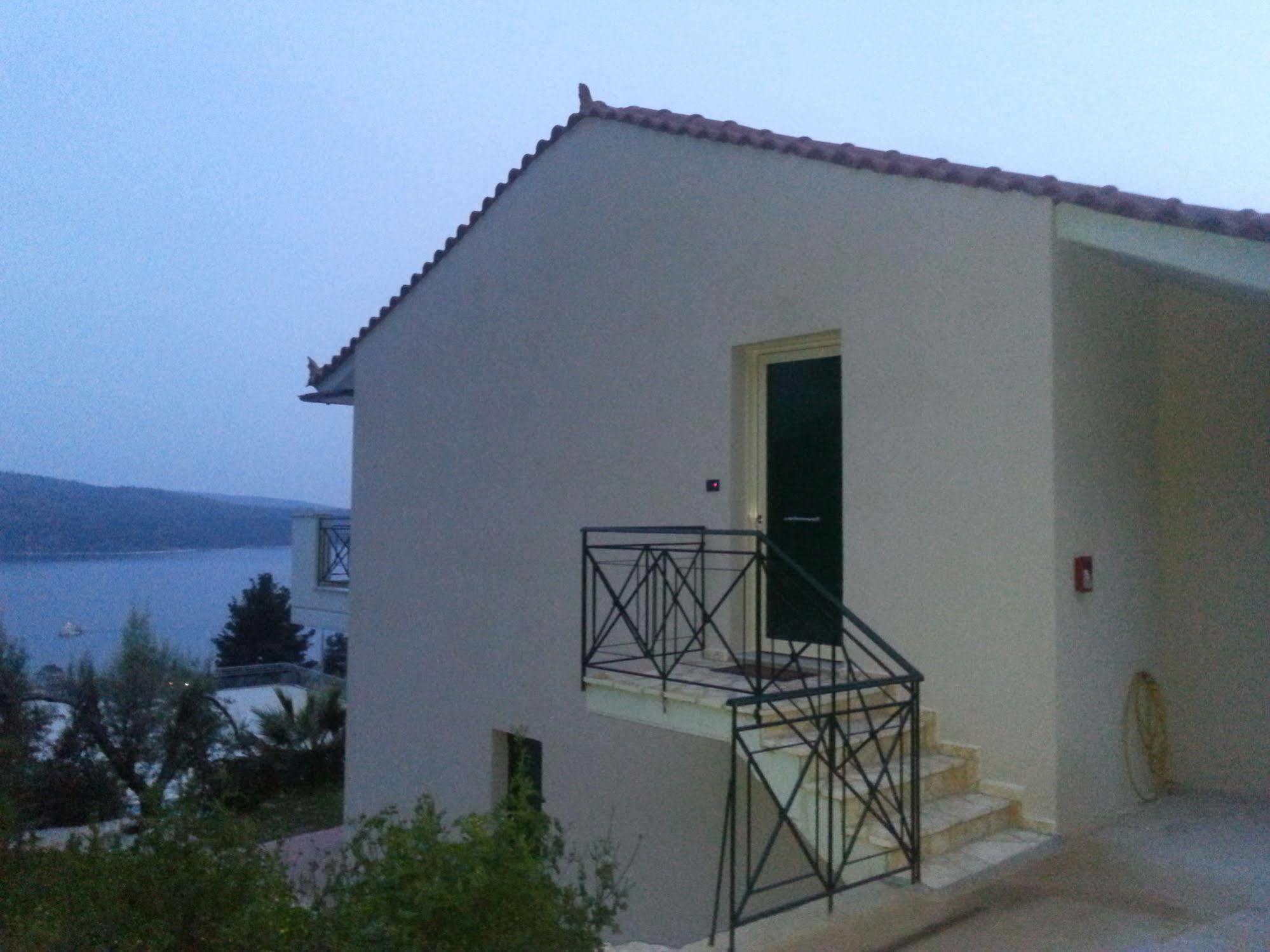 Giannis Village Resort Astakós Exterior foto